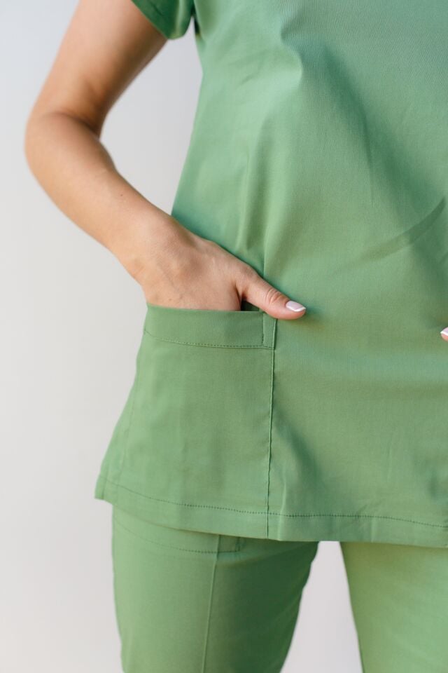 Fıstık Yeşili Likralı Hemşire Doktor Forması Unisex Cerrahi Takım Scrubs Üniforma