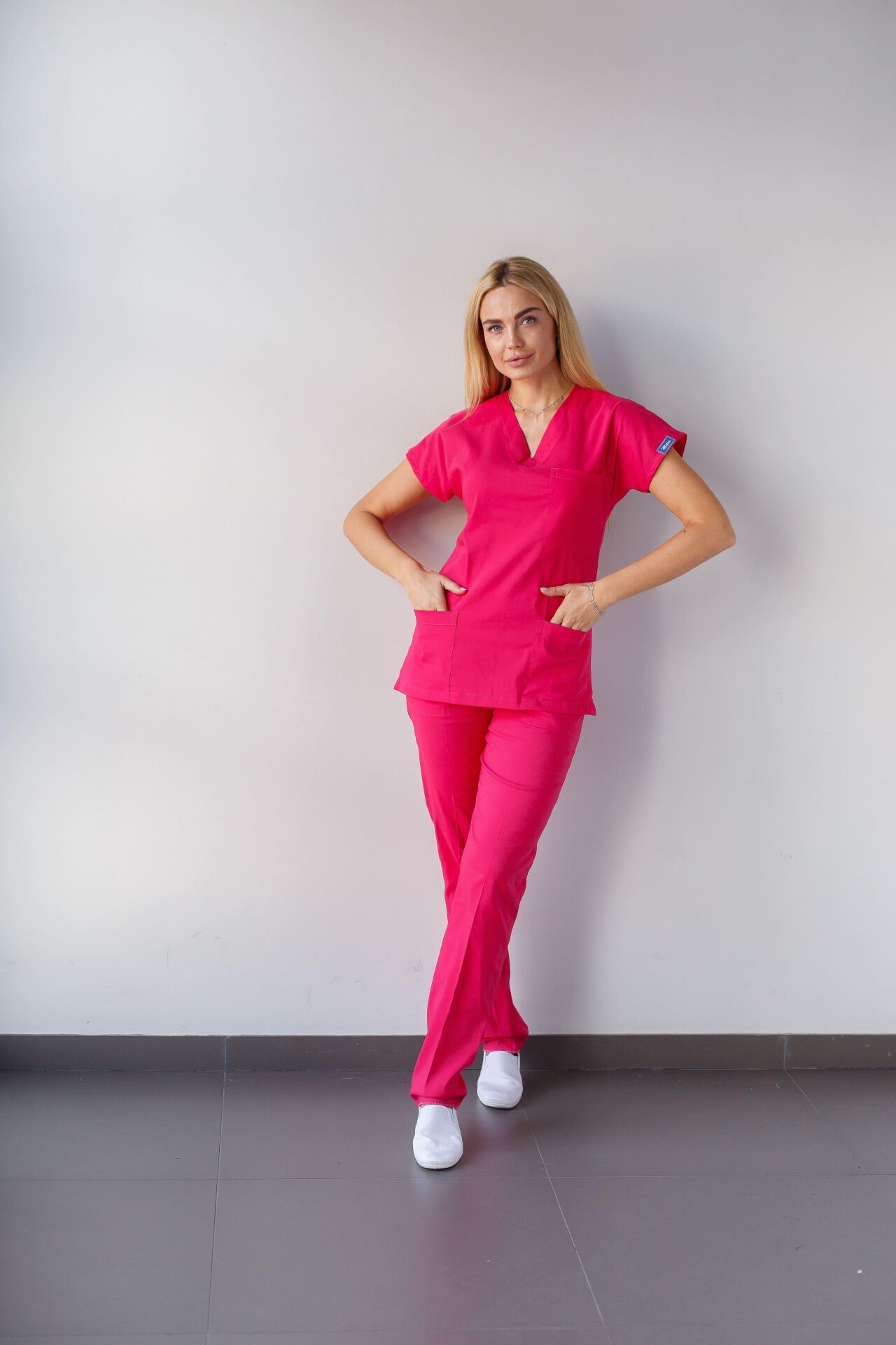 Kadın Likralı Yarasa Kol Hemşire Doktor Takım Fuşya