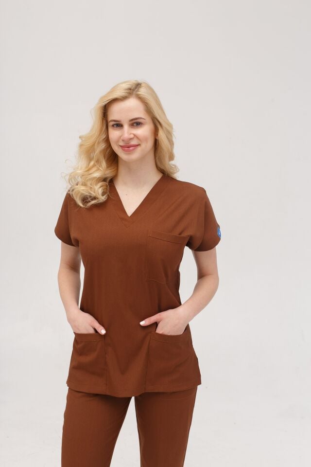 Kadın Likralı Yarasa Kol Hemşire Doktor Takım Kahverengi