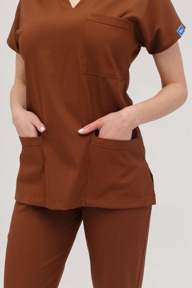 Kadın Likralı Yarasa Kol Hemşire Doktor Takım Kahverengi