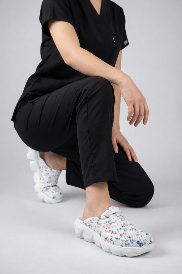 Sabo Terlik Ultra Hafif Hemşire Doktor Medikal Günlük Çiçekli Flora 7009