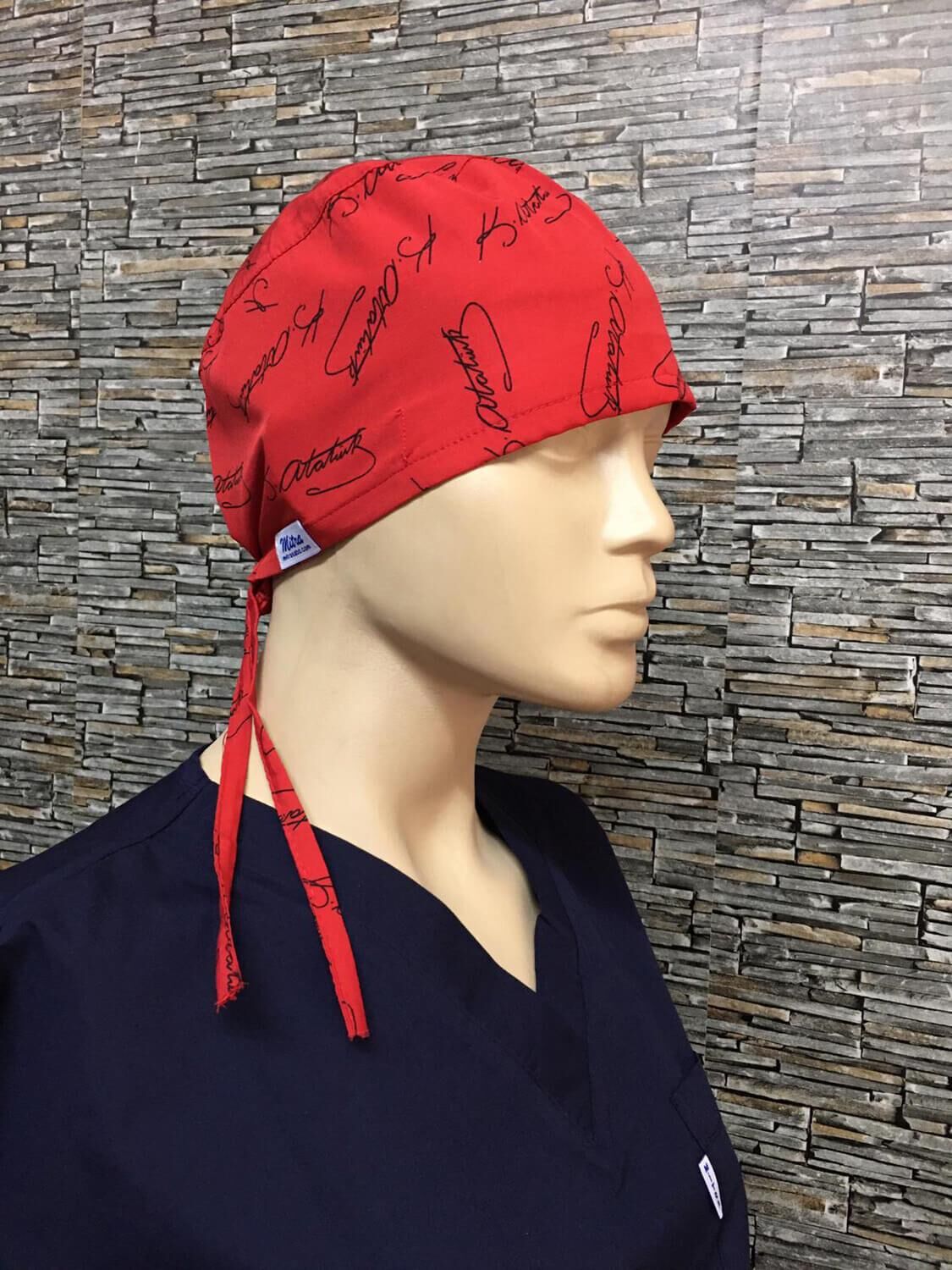 Kemal Atatürk İmzalı Desenli Kırmızı Bone