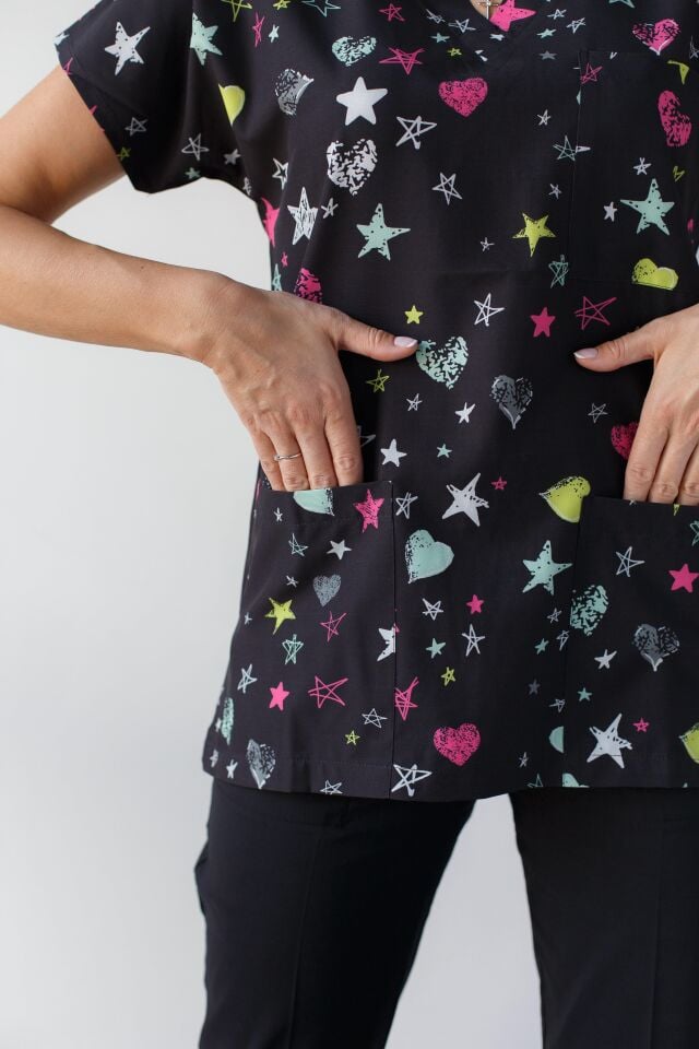 Kadın Likralı Yarasa Kol Hemşire Doktor Yıldız Desenli Tek Üst Siyah Forma