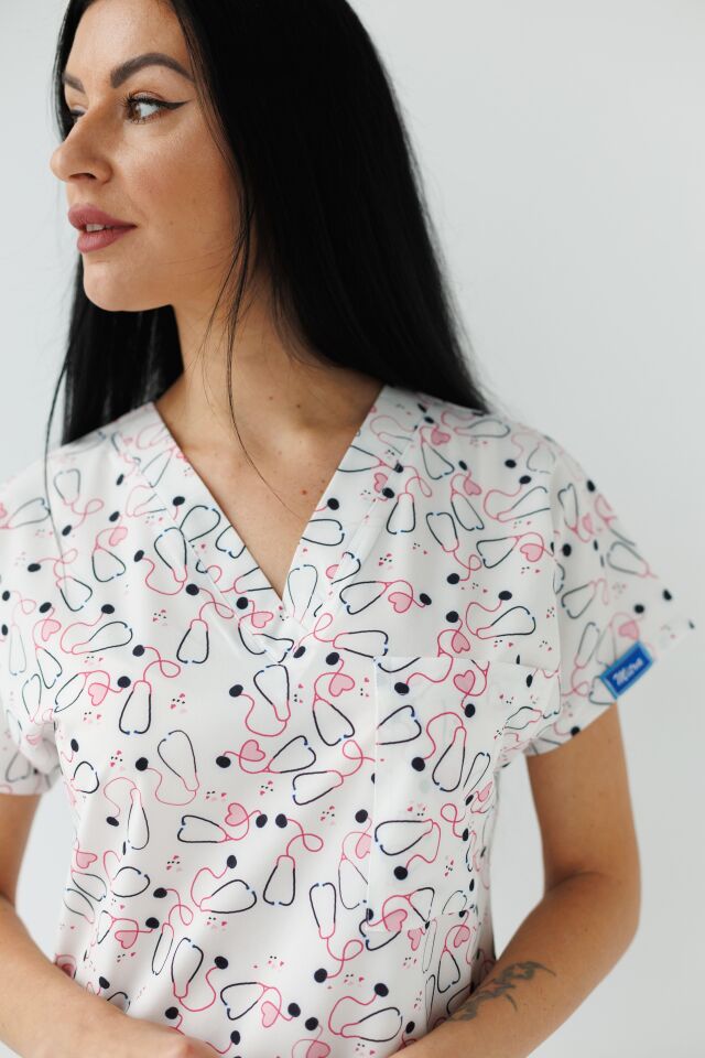 Kadın Likralı Yarasa Kol Hemşire Doktor Steteskop Desenli Beyaz Tek Üst Forma