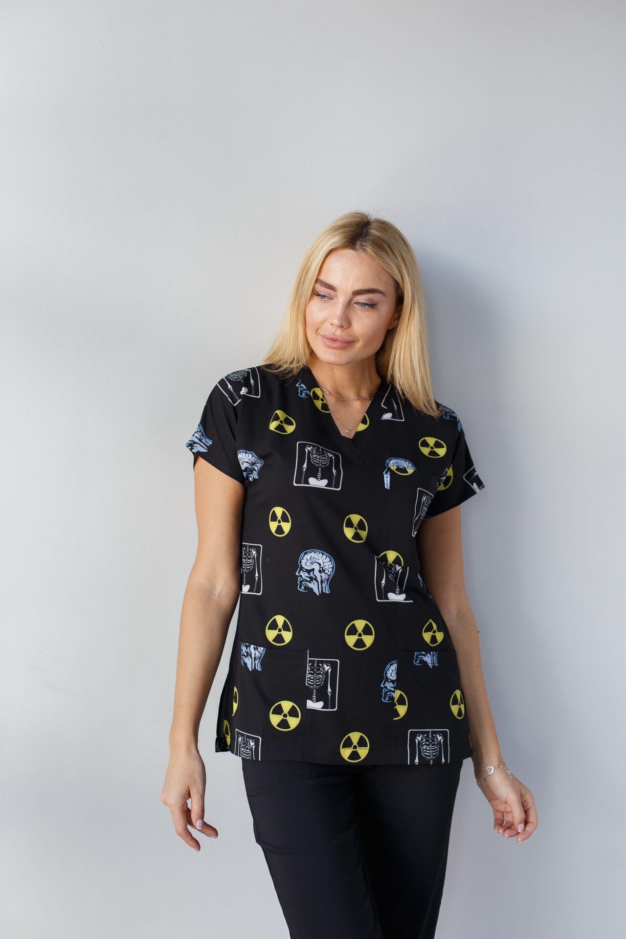 Kadın Likralı Yarasa Kol Hemşire Doktor Radyasyon Desenli Tek Üst Forma